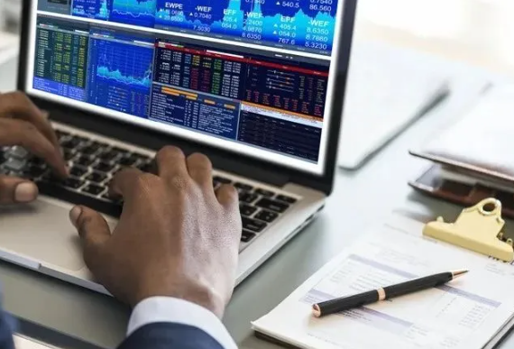 企业怎么挑选合适的服务器？选云空间还是选云服务器更好？