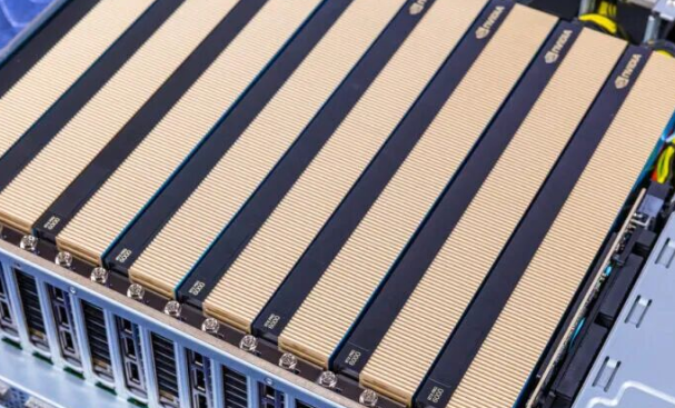 ASRock Rack 4UXGM-GNR2 CX8服务器架构解析